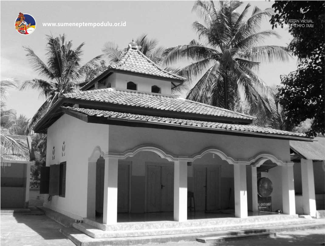 Foto Masjid Kuna Barumbung di Desa Lombang Kecamatan Batang-Batang Sumenep | Foto : Arsip STEDU